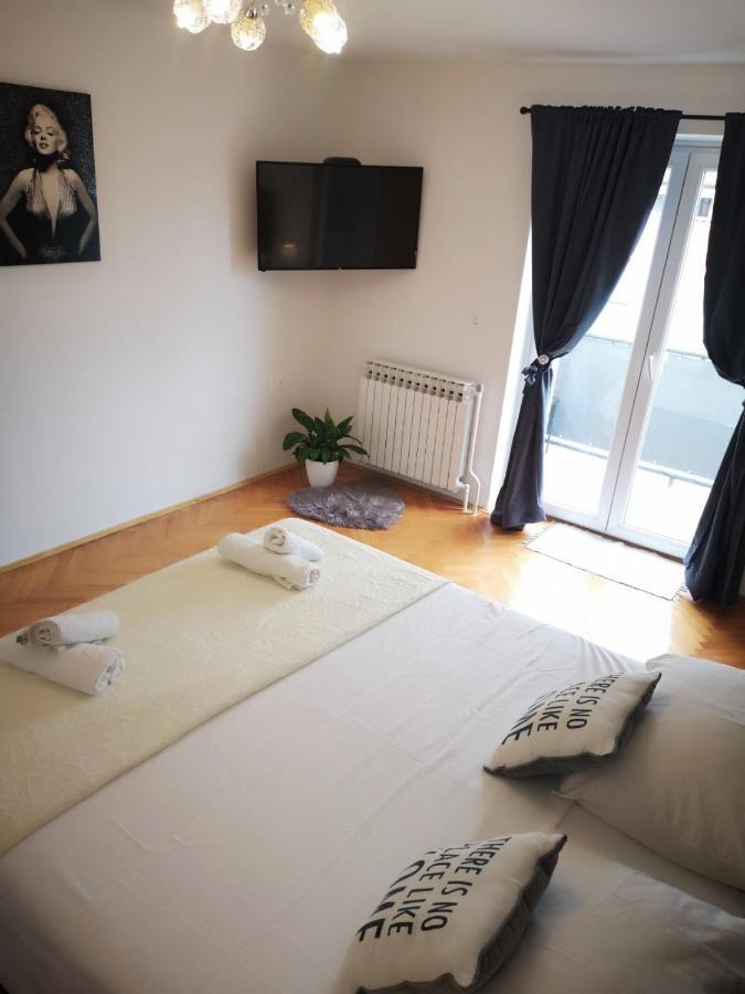 Apartment Biggy Rovigno Esterno foto