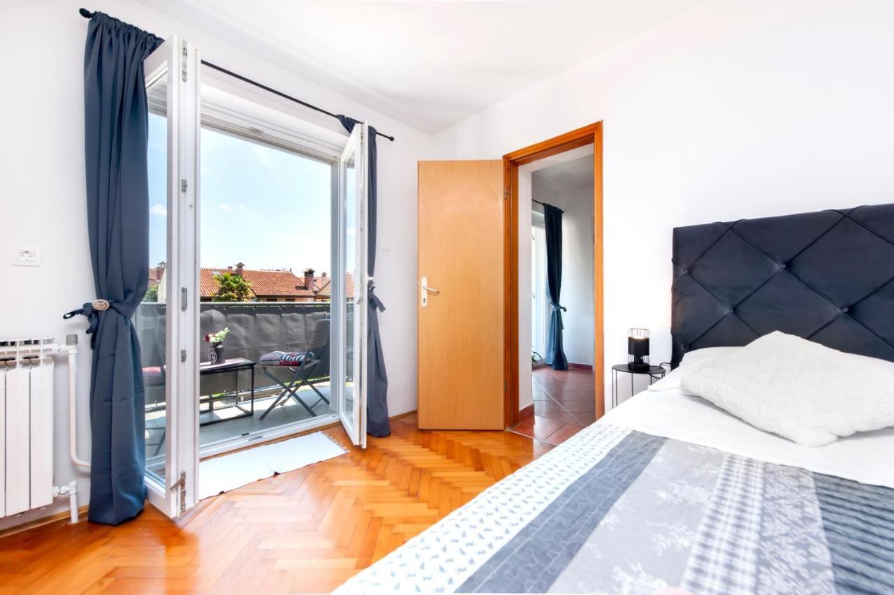 Apartment Biggy Rovigno Esterno foto