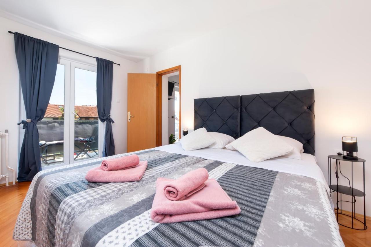 Apartment Biggy Rovigno Esterno foto