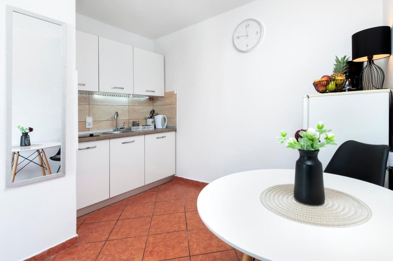 Apartment Biggy Rovigno Esterno foto